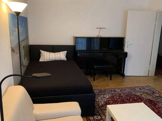 WG-Zimmer zur Miete Wohnen auf Zeit 630 € 19 m² frei ab 31.08.2026 Brahmsweg 0 Botnang Stuttgart Botnang 70195