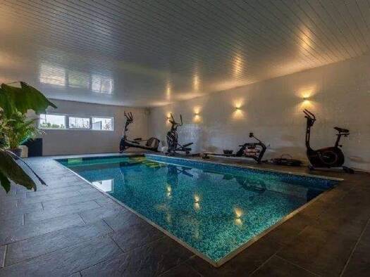 Einfamilienhaus zum Kauf provisionsfrei 499.999 € 9 Zimmer 580 m² 4.500 m² Grundstück Niedergurig Malschwitz 02694