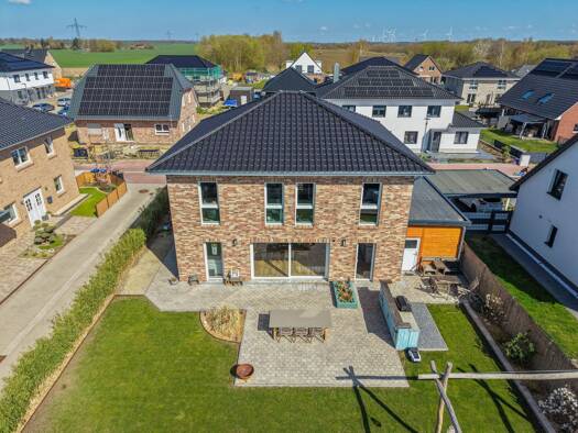 Villa zum Kauf 699.000 € 5 Zimmer 172 m² 513 m² Grundstück Lauenburg/Elbe 21481