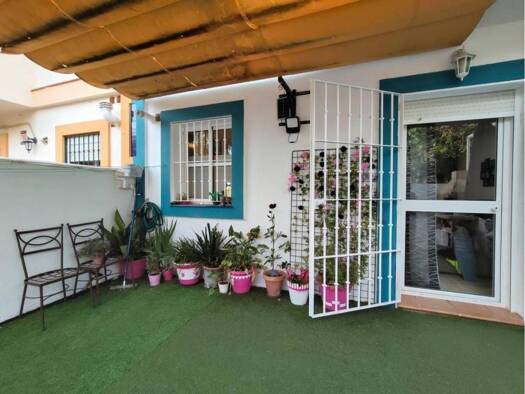 Reihenhaus zum Kauf 240.700 € 3 Zimmer 135 m² >Urbanización Las Alondras > Espartinas 41807