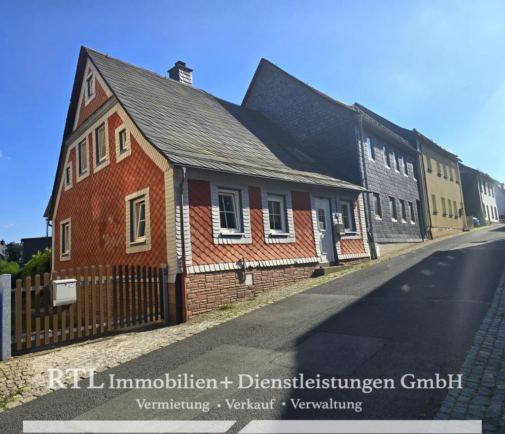 Einfamilienhaus zum Kauf provisionsfrei 94.900 € 4 Zimmer 125 m²<br/>Wohnfläche 250 m²<br/>Grundstück Lobenstein Bad Lobenstein 07356