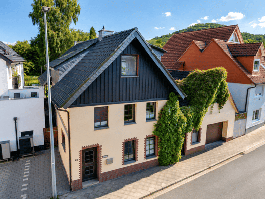 Einfamilienhaus zum Kauf 189.000 € 7 Zimmer 170 m² 466 m² Grundstück Bad Driburg Bad Driburg 33014