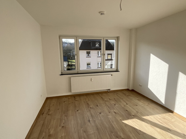 Wohnung zur Miete 469 € 4 Zimmer 65,8 m² 1. Geschoss Aggerstraße 48 Dieringhausen Gummersbach 51645