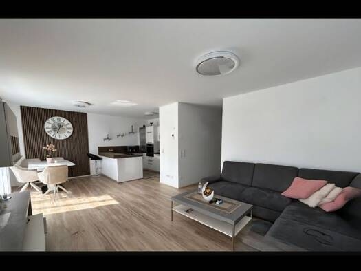 Wohnung zur Miete 735 € 2 Zimmer 67 m² 1. Geschoss frei ab sofort Wellendingen Wellendingen 78669