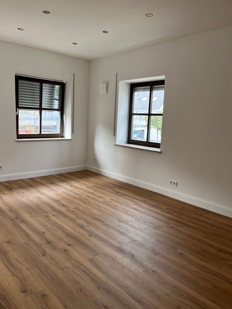 Wohnung zur Miete 980 € 2 Zimmer 65 m²<br/>Wohnfläche 1.<br/>Geschoss ab sofort<br/>Verfügbarkeit Ulmer Str. 28 Steppach Neusäß 86356