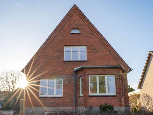 Mehrfamilienhaus zur Miete 2.300 € 4,5 Zimmer 102,3 m² frei ab 01.04.2026 St. Jürgen Lübeck 23562