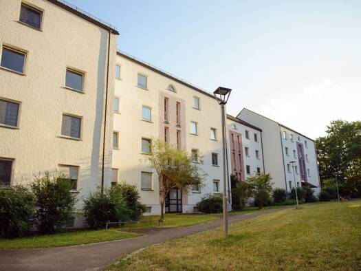 Wohnung zur Miete 498 € 3 Zimmer 76,6 m² 3. Geschoss frei ab 01.12.2025 Liebengrabenweg 38 Amberg 92224