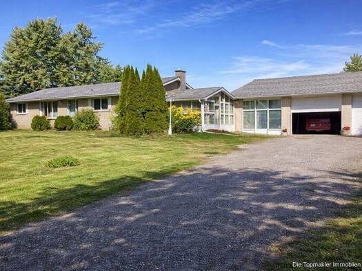 Bungalow zum Kauf 1.850.000 € 13 Zimmer 297 m² 323.000 m² Grundstück Gananoque ON K7G 2V5