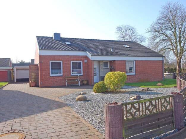 Einfamilienhaus zum Kauf 243.000 € 3 Zimmer 106 m² 708 m² Grundstück Brunsbüttel 25541