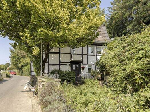 Einfamilienhaus zum Kauf 329.000 € 5 Zimmer 141,5 m² 582 m² Grundstück Bergisch Neukirchen Leverkusen 51381