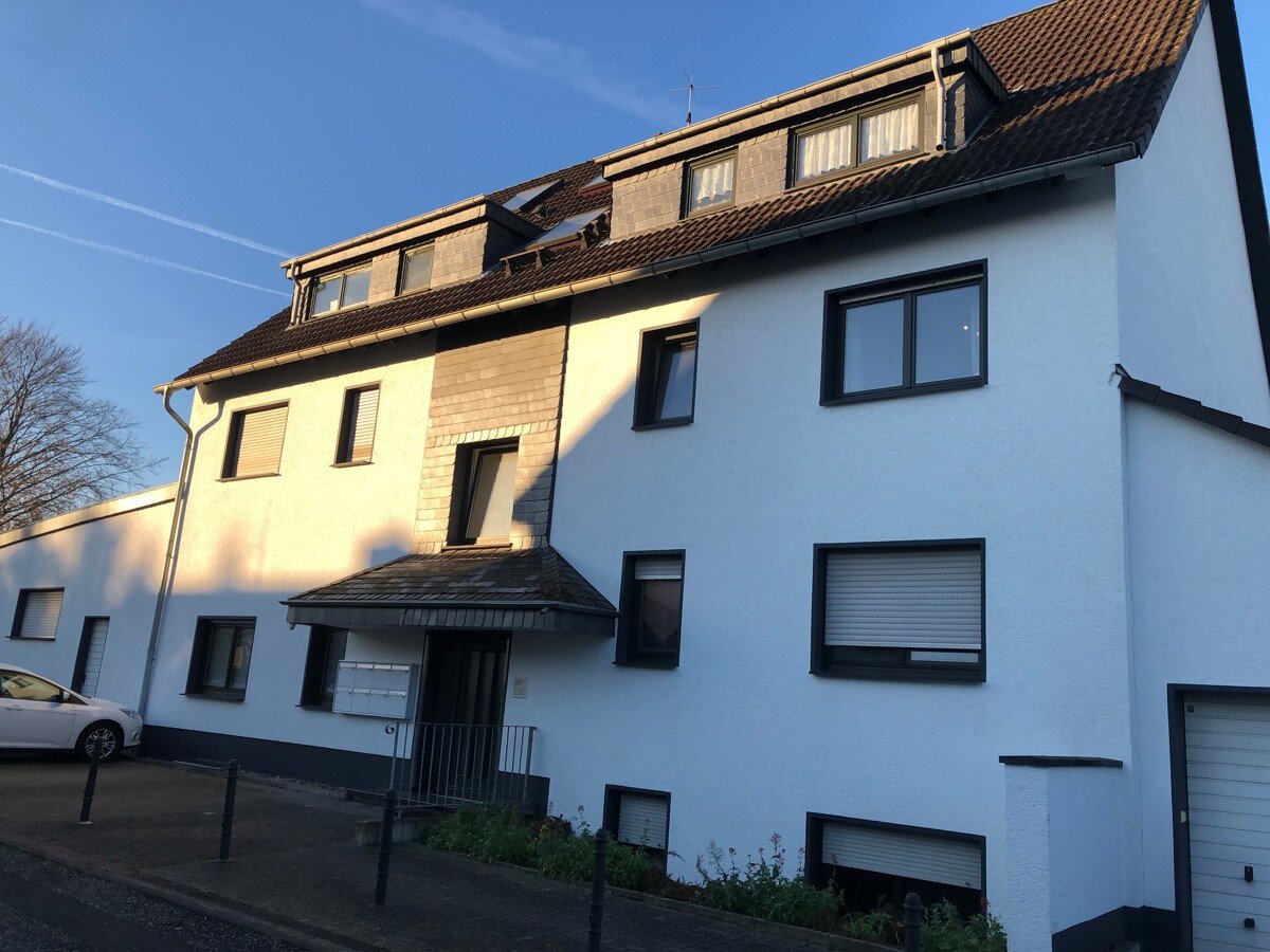 Wohnung zur Miete 680 € 2 Zimmer 72 m²<br/>Wohnfläche 1.<br/>Geschoss 15.02.2025<br/>Verfügbarkeit Niederkassel Niederkassel 53859