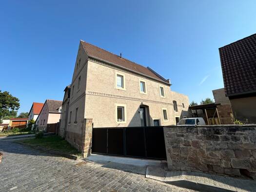 Einfamilienhaus zum Kauf provisionsfrei 269.000 € 4,5 Zimmer 146 m² 969 m² Grundstück Lindenring 17 Burgscheidungen Laucha an der Unstrut 06636