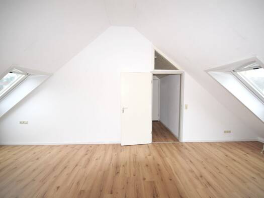 Maisonette zum Kauf 279.000 € 2,5 Zimmer 74 m² 3. Geschoss Mitte Sindelfingen 71063