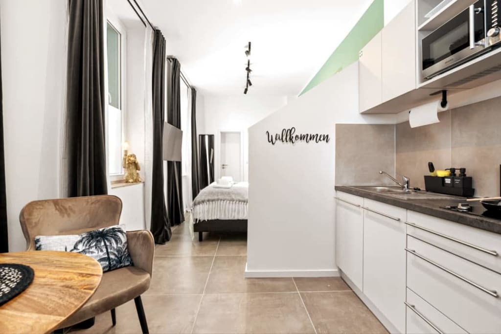 Wohnung zur Miete Wohnen auf Zeit 1.677 € 1 Zimmer 25 m²<br/>Wohnfläche ab sofort<br/>Verfügbarkeit Ostwall Südring Krefeld 47798