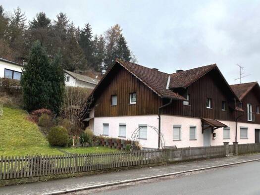 Mehrfamilienhaus zum Kauf 282.000 € 10 Zimmer 255,6 m² 876 m² Grundstück Stallwang 94375