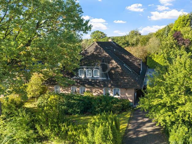 Einfamilienhaus zum Kauf 1.049.000 € 9 Zimmer 431 m² 1.279 m² Grundstück Pinneberg 25421