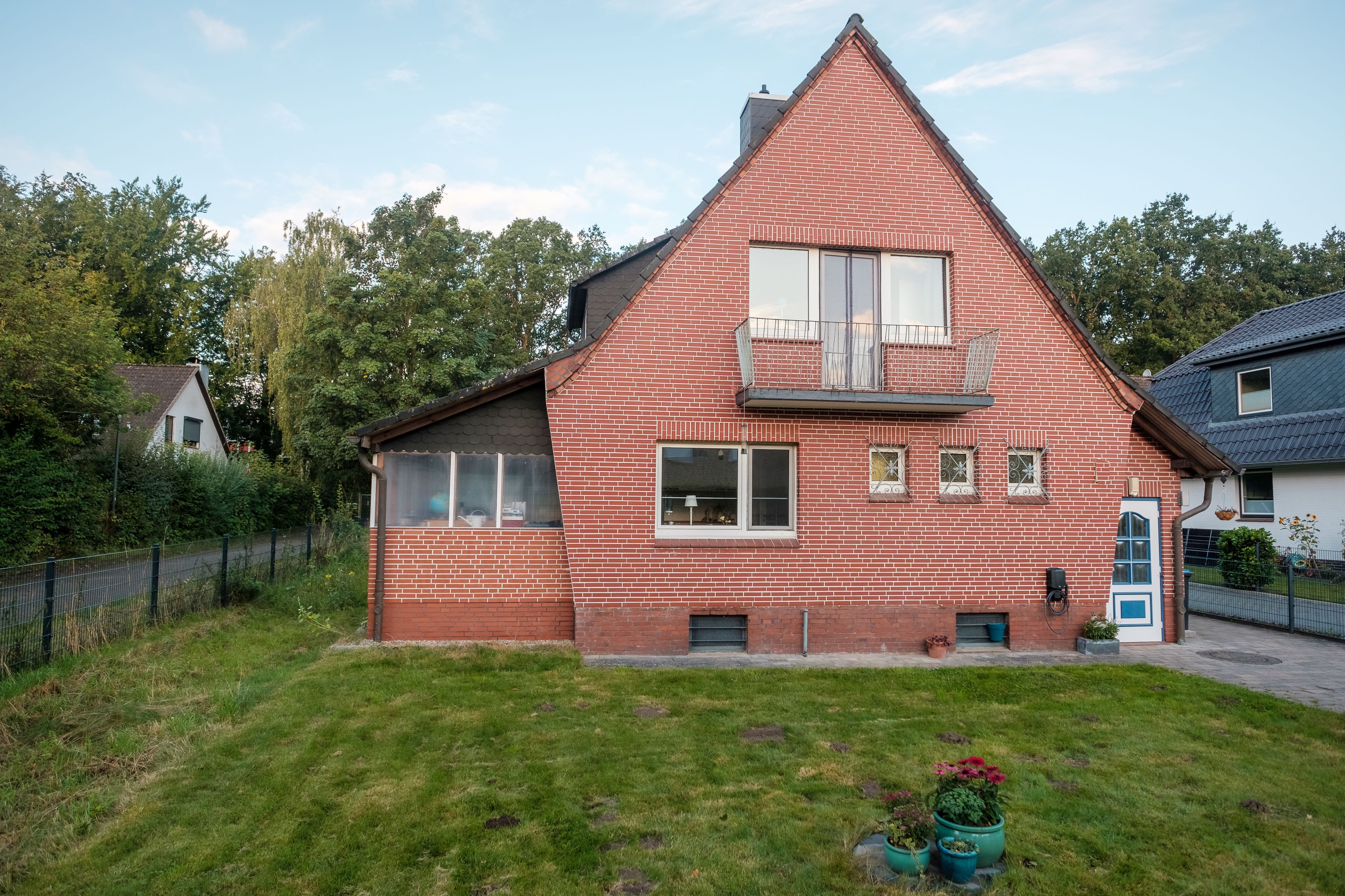 Einfamilienhaus zum Kauf 539.000 € 4,5 Zimmer 114 m²<br/>Wohnfläche 519 m²<br/>Grundstück Am Reesenbüttel Ahrensburg 22926