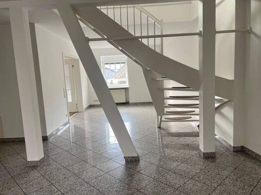Maisonette zum Kauf 295.000 € 3 Zimmer 102 m² 3. Geschoss frei ab sofort Innenstadt Baden-Baden 76530