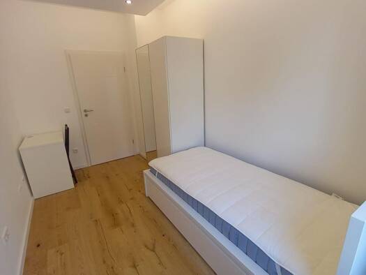Wohnung zur Miete 470 € 1 Zimmer 10 m² Geschoss EG/1 frei ab sofort Bebelstraße 55 West Stuttgart 70193