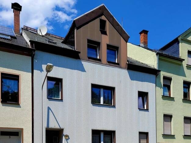 Reihenmittelhaus zum Kauf 6 Zimmer 130 m² 243 m² Grundstück Greiz Greiz 07973