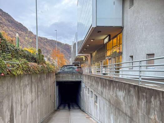 Lagerhalle zum Kauf 560.000 € 435 m² Lagerfläche via Innsbruck 33 Bolzano 39100