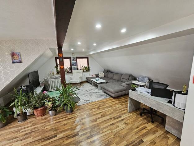 Wohnung zum Kauf 270.000 € 4,5 Zimmer 128 m² Schwenningen Villingen-Schwenningen 78054