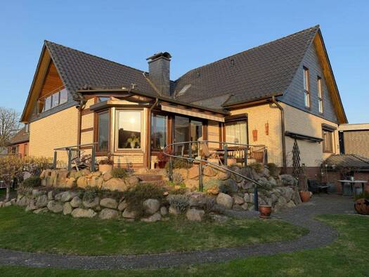 Einfamilienhaus zum Kauf 599.000 € 7 Zimmer 220 m² 702 m² Grundstück Roydorf Winsen (Luhe) 21423