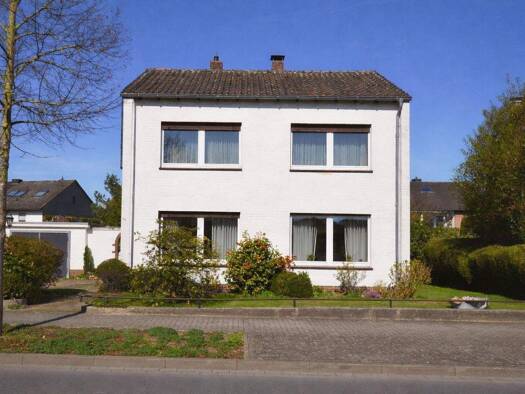 Einfamilienhaus zum Kauf 335.000 € 6 Zimmer 130 m² 601 m² Grundstück Kleve 47533