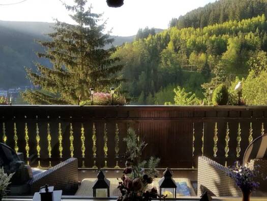 Haus zum Kauf 149.990 € 3 Zimmer 90 m² 563 m² Grundstück Unterweißbach Unterweißbach 98744
