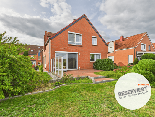 Einfamilienhaus zum Kauf 577.500 € 6 Zimmer 192,5 m² 1.224 m² Grundstück Mueß Schwerin 19063