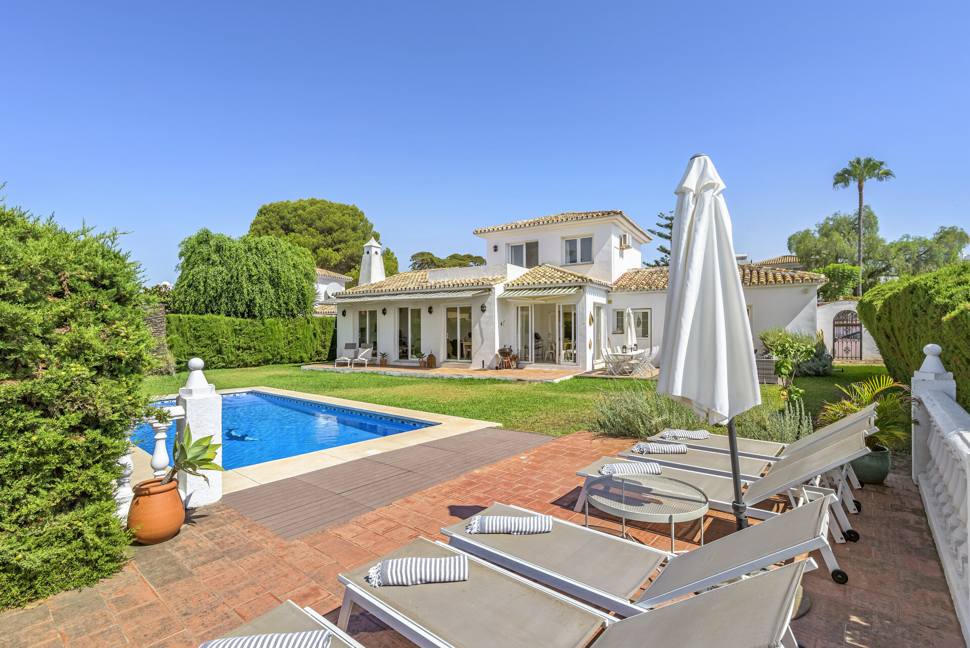 Villa zum Kauf 995.000 € 5 Zimmer 221,8 m²<br/>Wohnfläche 745,5 m²<br/>Grundstück Mijas Costa 29649