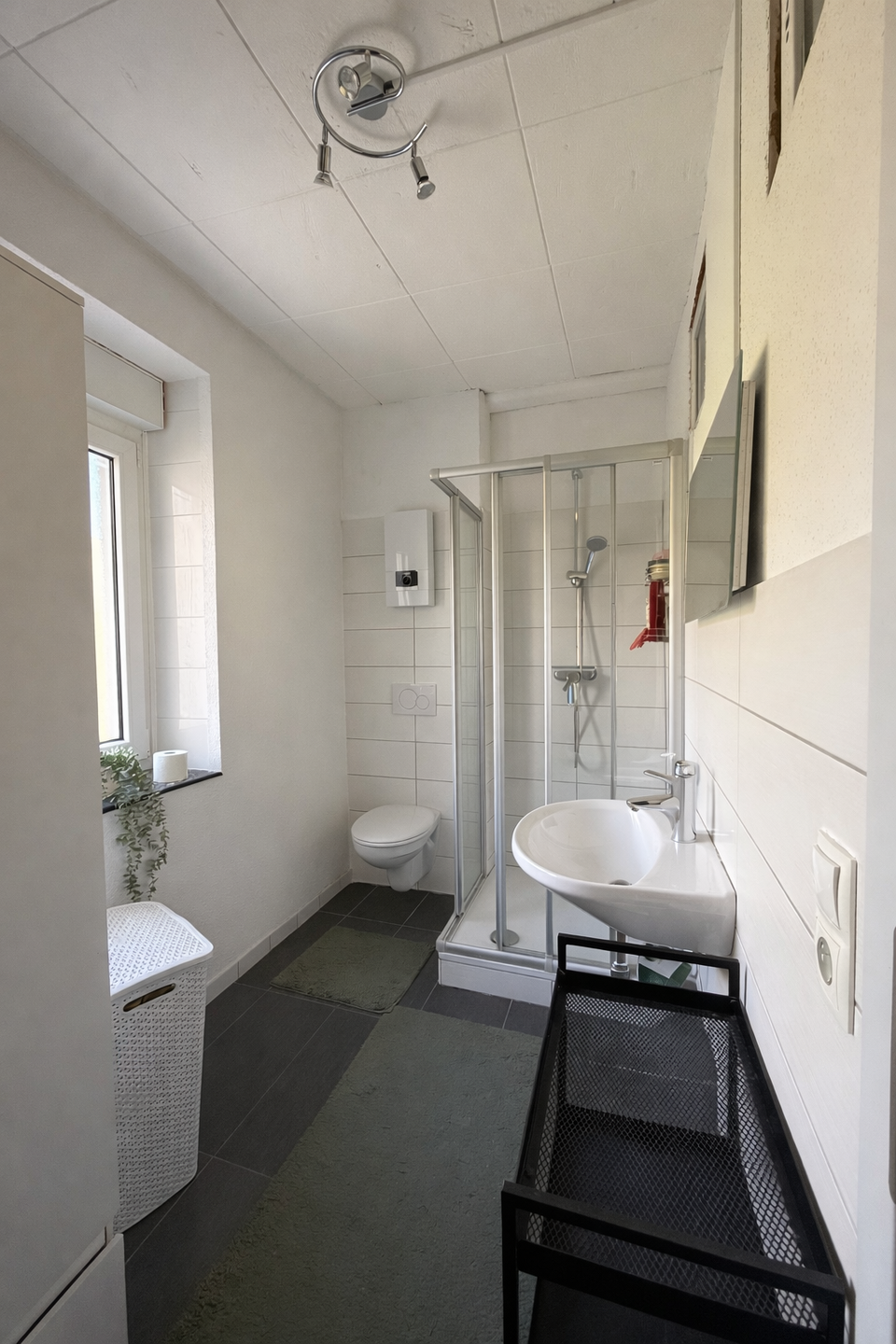 Immobilie in Weiskirchen - Kapitalanleger aufgepasst: Großes Mehrfamilienhaus mit viel Potential in Weiskirchen! - Bild 1