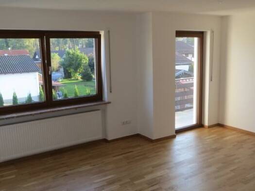 Wohnung zur Miete 1.280 € 3 Zimmer 80 m² Geschoss -1/3 frei ab 01.05.2026 Schwarzenbergstr. 10 Nicklheim Raubling 83064