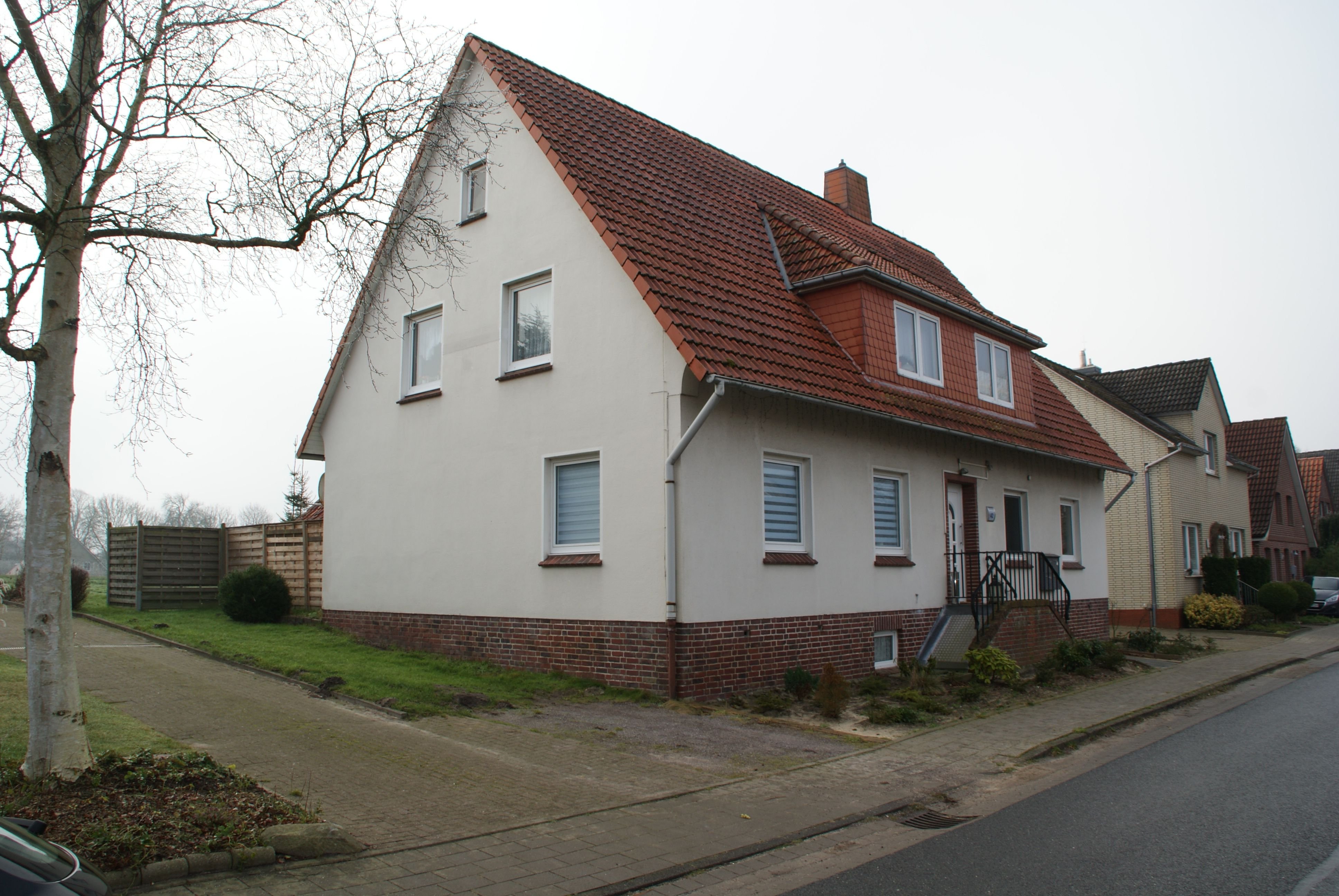 Mehrfamilienhaus zum Kauf 300.000 € 17 Zimmer 211 m²<br/>Wohnfläche 1.191 m²<br/>Grundstück Lüdingworth Cuxhaven 27478