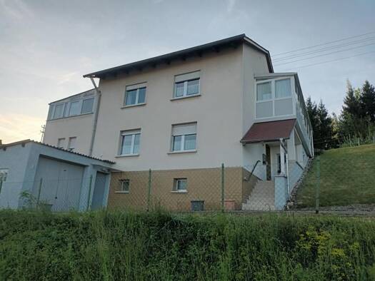Haus zum Kauf 155.000 € 7 Zimmer 145 m² 1.044 m² Grundstück Schloßstraße 60 Schmelz Schmelz 66839