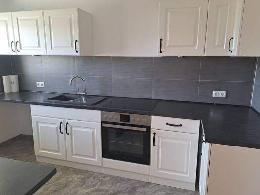 Wohnung zur Miete 800 € 3 Zimmer 78 m² Schwenningen Villingen-Schwenningen 78054