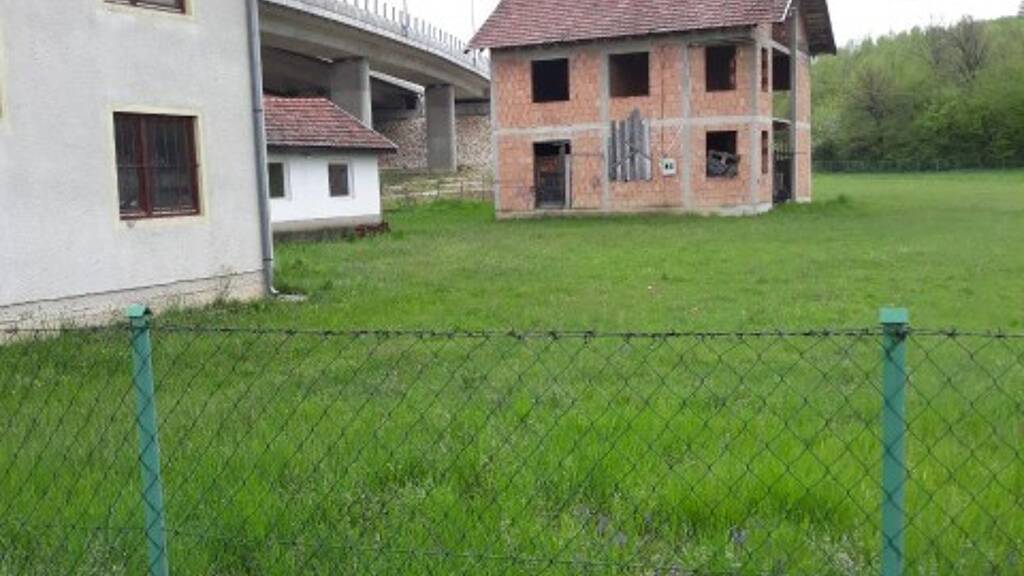 Einfamilienhaus zum Kauf 120.000 € 5 Zimmer 177 m² 1.600 m² Grundstück Sarajevo 72170