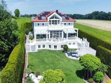 Villa zum Kauf 9 Zimmer 328 m² 996 m² Grundstück Prien Prien am Chiemsee 83209