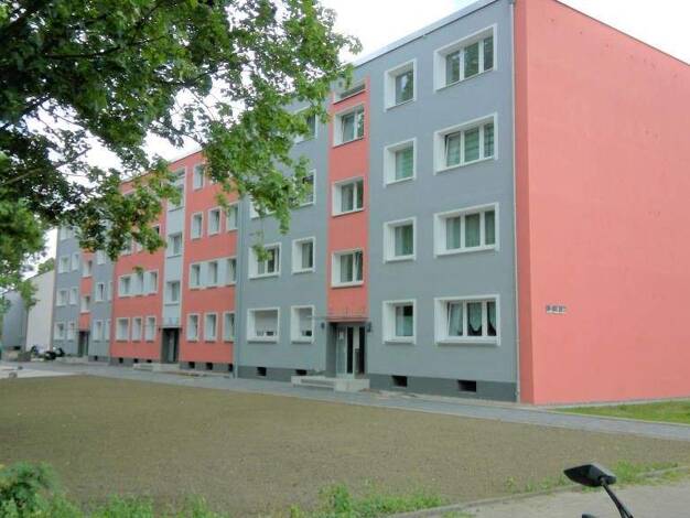 Wohnung zur Miete nur mit Wohnberechtigungsschein 411 € 3,5 Zimmer 79,4 m² 3. Geschoss Ostlandstraße 2 Voerde 46562