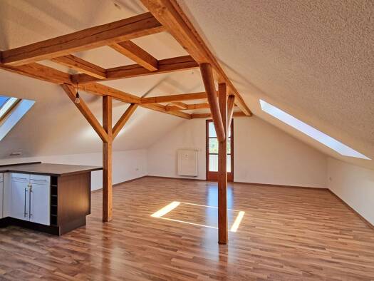 Wohnung zur Miete 790 € 3,5 Zimmer 73 m² frei ab sofort Großheirath Großheirath 96269