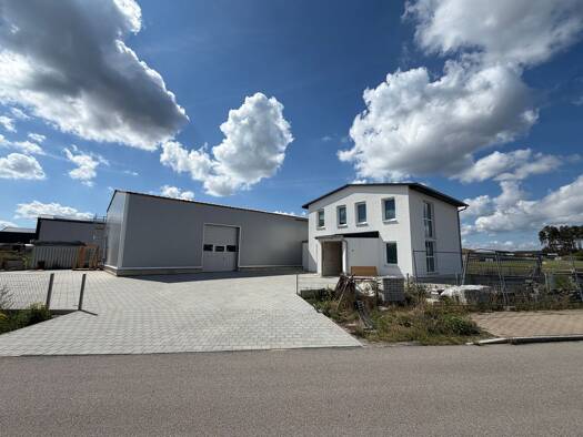 Produktionshalle zum Kauf 649.900 € 267 m² Lagerfläche teilbar ab 197 m² Röttenbach Röttenbach 91187