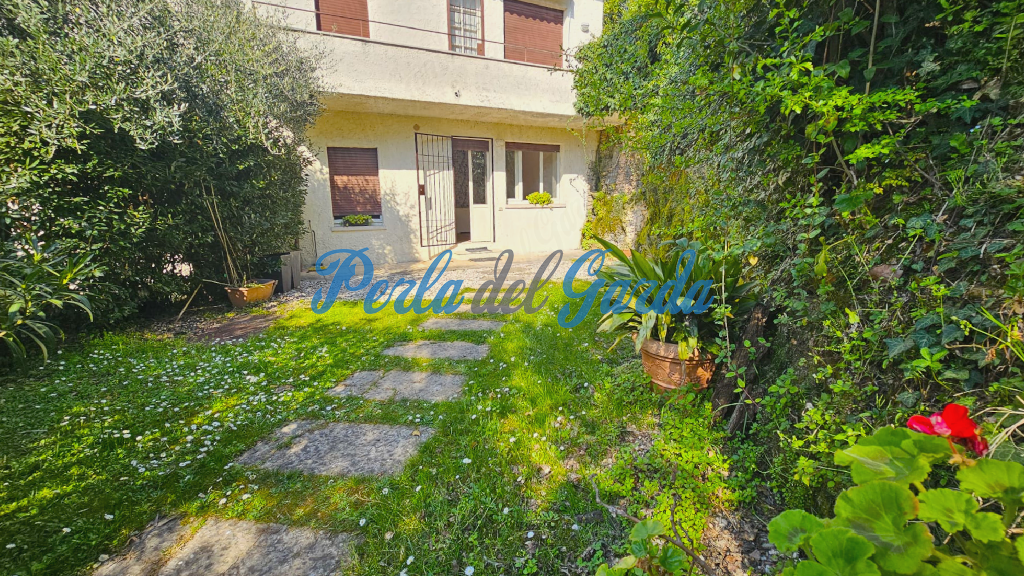 Studio zur Miete 700 € 1 Zimmer 49 m² frei ab sofort Via Angelo Dall'oca Bianca Torri del Benaco 37010