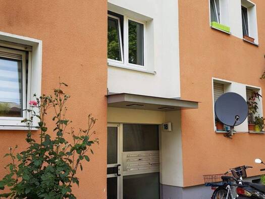Wohnung zur Miete 401 € 2 Zimmer 47,6 m² Akademiestraße 18 Hanau 63450