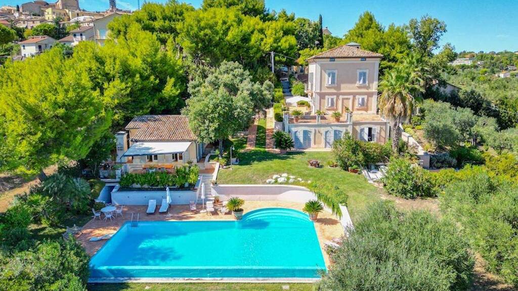 Villa zum Kauf 1.620.000 € 12 Zimmer 560 m² 4.550 m² Grundstück Meerblick Civitanova Marche 62012