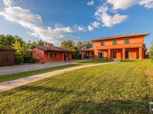 Haus zum Kauf 900.000 € 6 Zimmer 350 m² 2.300 m² Grundstück frei ab sofort Castelfiorentino