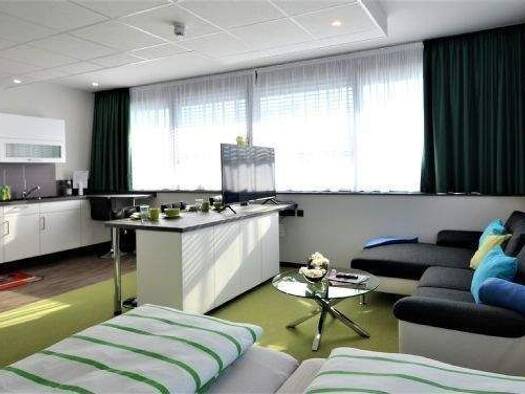 Penthouse zur Miete 1.300 € 1 Zimmer 44 m² 5. Geschoss frei ab 01.10.2026 Kaiserstraße 73 Offenbach am Main Offenbach am Main 63065