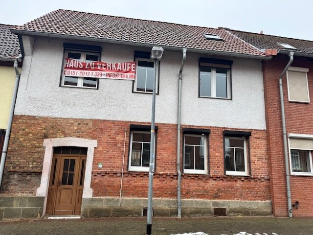 Einfamilienhaus zum Kauf 129.000 € 5 Zimmer 105 m²<br/>Wohnfläche 200 m²<br/>Grundstück ab sofort<br/>Verfügbarkeit Bleichstraße 5 Harsleben 38829