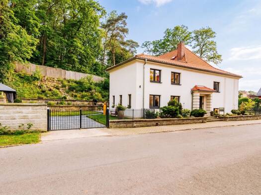 Haus zum Kauf 449.000 € 4 Zimmer 219,8 m² 600 m² Grundstück Bad Freienwalde Bad Freienwalde (Oder) 16259