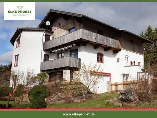 Einfamilienhaus zum Kauf provisionsfrei 359.800 € 6 Zimmer 227 m² 1.346 m² Grundstück Bacherlstraße 17 Waldmünchen Waldmünchen 93449