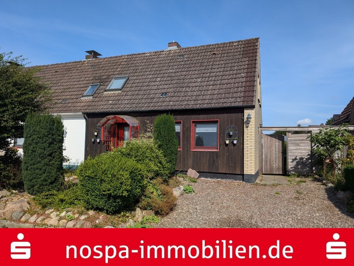 Reihenendhaus zum Kauf 110.000 € 4 Zimmer 66 m²<br/>Wohnfläche 412 m²<br/>Grundstück Hiort Lorenzen Schule II Schleswig 24837